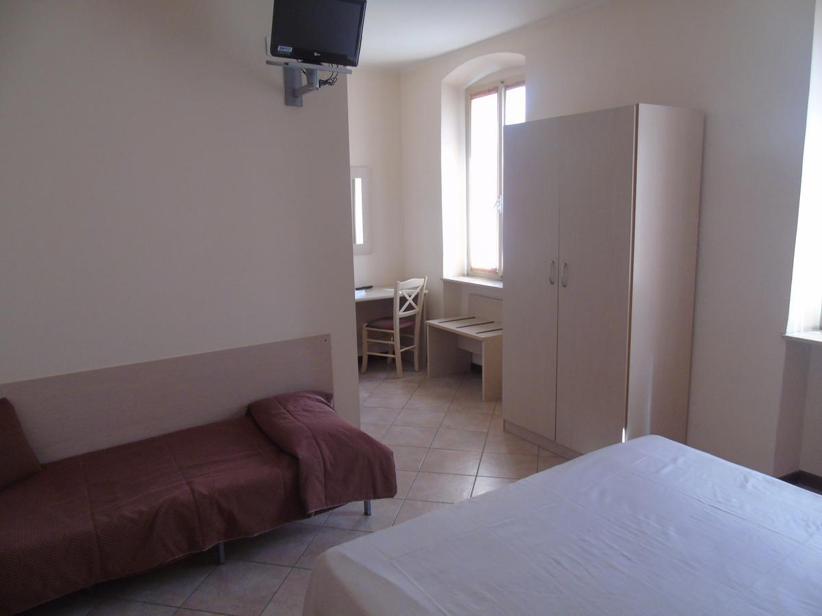 Albergo Grifone 1891 Peschiera del Garda Extérieur photo