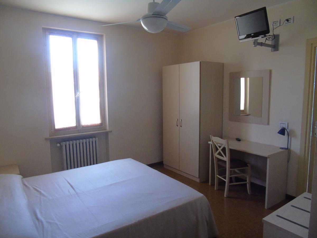Albergo Grifone 1891 Peschiera del Garda Extérieur photo